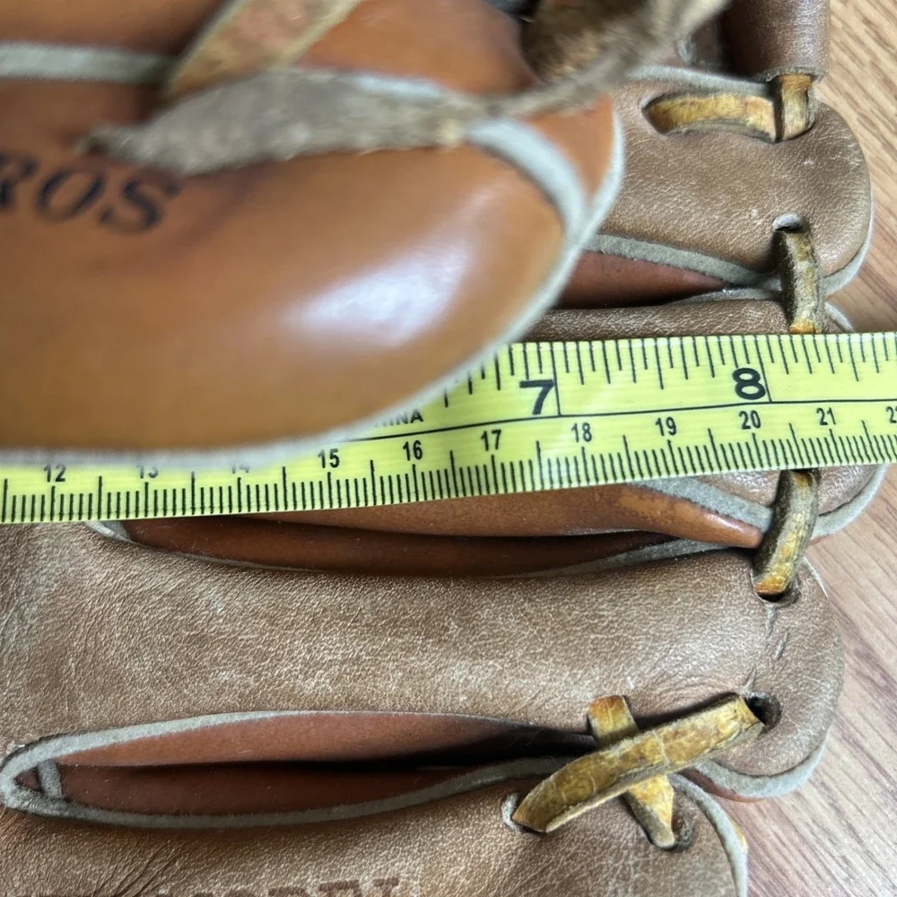 Wilson Signature Model A2295 Brown Leather Youth Baseball Glove George Brett RHT